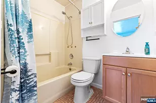 9 Vreeland Ave 3A, Hackensack, NJ 07601 - Photo 10