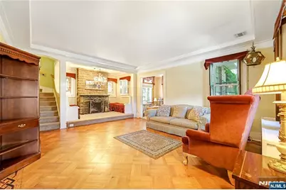 570 Winterburn Grove, Cliffside Park, NJ 07010 - Photo 6