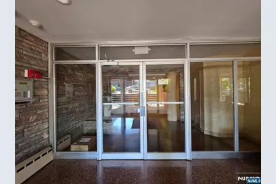 1565 Center Avenue 4E #4E, Fort Lee, NJ 07024 - Photo 16