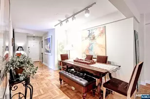 326 N Bridge Plaza 1I, Fort Lee, NJ 07024 - Photo 8