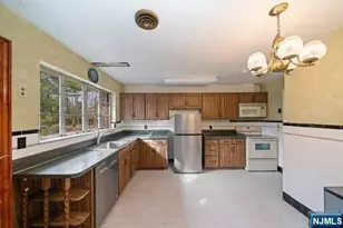 35 Old Dock Rd, Alpine, NJ 07620 - Photo 10