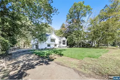 314 Meadowbrook Road, Wyckoff Township, NJ 07481 - Photo 10