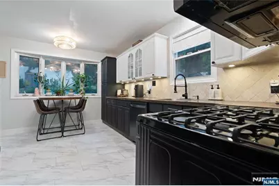 91 Mountainside Terrace, Clifton, NJ 07013 - Photo 12