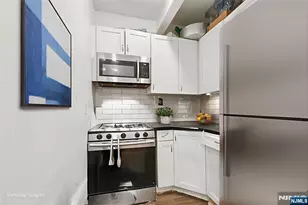 344 Danforth Ave, Jersey City, NJ 07305 - Photo 6