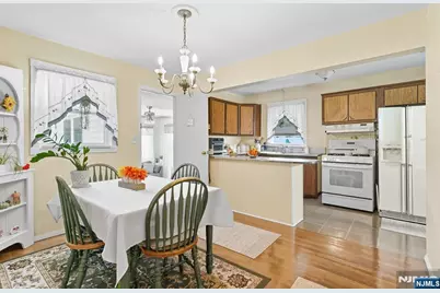 8 Lynn Boulevard, Hazlet Township, NJ 07730 - Photo 8