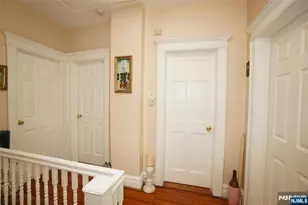 710 Hillside Ave, Cliffside Park, NJ 07010 - Photo 16
