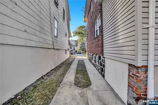 710 Hillside Ave, Cliffside Park, NJ 07010 - Photo 30