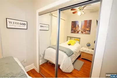 710 Hillside Avenue, Cliffside Park, NJ 07010 - Photo 18