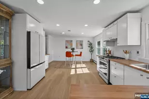 29 Thackeray Rd, Oakland, NJ 07436 - Photo 12