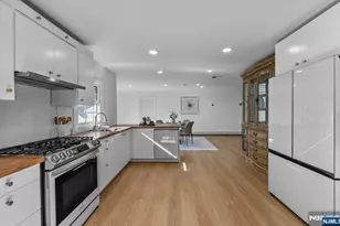 29 Thackeray Rd, Oakland, NJ 07436 - Photo 14