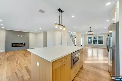 25A Pulaski Avenue, Wallington, NJ 07057 - Photo 8