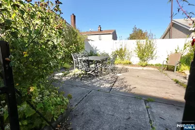 335 Montclair Avenue, Newark, NJ 07104 - Photo 26