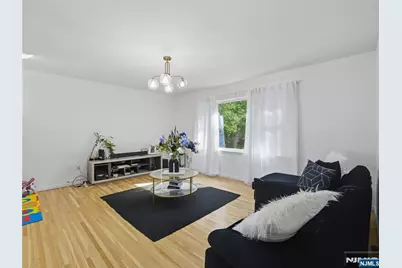 60 Garden Avenue, Woodland Park, NJ 07424 - Photo 2