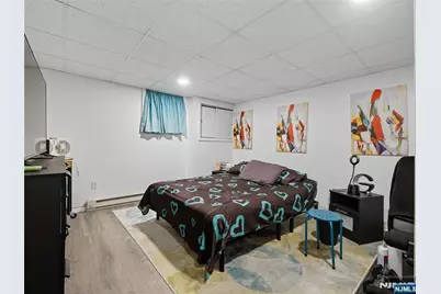 60 Garden Avenue, Woodland Park, NJ 07424 - Photo 12