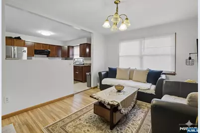 60 Garden Avenue, Woodland Park, NJ 07424 - Photo 8