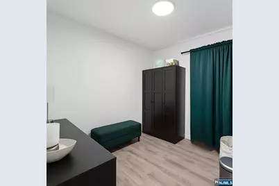 60 Garden Avenue, Woodland Park, NJ 07424 - Photo 14