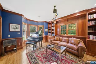 109 Stonehurst Dr, Tenafly, NJ 07670 - Photo 8