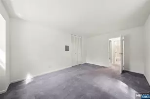 21D Lakeview, Leonia, NJ 07605 - Photo 10