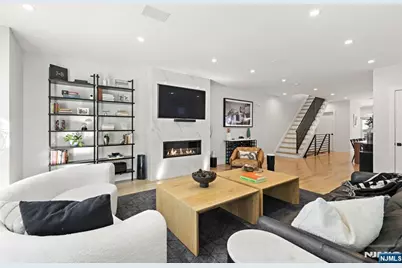 391 Undercliff Avenue B #B, Edgewater, NJ 07020 - Photo 6