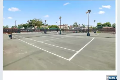 2100 Linwood 17Y #17Y, Fort Lee, NJ 07024 - Photo 36