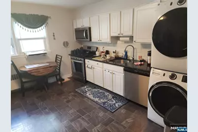 729 Broad Avenue 8 #8, Ridgefield, NJ 07657 - Photo 2