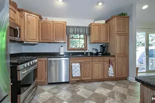 21 Cardinal Dr, Oakland, NJ 07436 - Photo 6