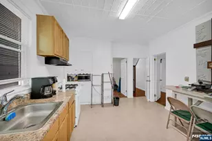 87 Highland St, Paterson, NJ 07524 - Photo 10