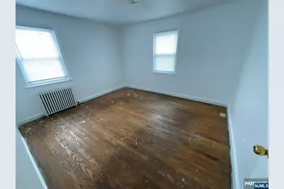 683 Kingsland Avenue, Lyndhurst Township, NJ 07071 - Photo 10