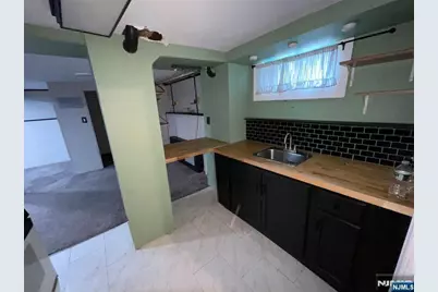 683 Kingsland Avenue, Lyndhurst Township, NJ 07071 - Photo 22