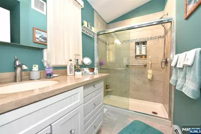 24 Lozier Court, West Milford, NJ 07480 - Photo 10