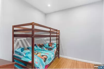 577 N 9th Street, Newark, NJ 07107 - Photo 6