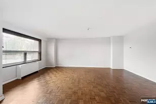 2 Claridge Dr 1Ge, Verona, NJ 07044 - Photo 12