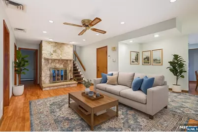 8 Cambridge Road, Totowa, NJ 07512 - Photo 20