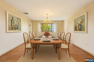 8 Cambridge Rd, Totowa, NJ 07512 - Photo 8