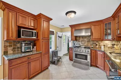 30 Manchester Way, Montville Township, NJ 07058 - Photo 16