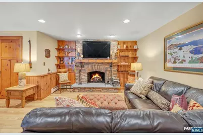 18 Bayberry Drive, Montvale, NJ 07645 - Photo 30