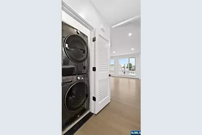 476 Lincoln Avenue 2 #2, Cliffside Park, NJ 07010 - Photo 22