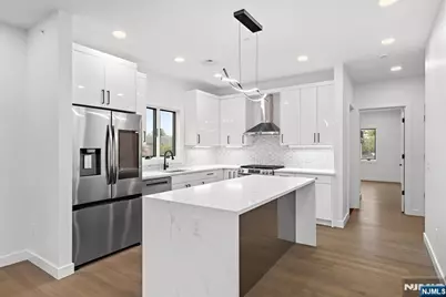 476 Lincoln Avenue 2 #2, Cliffside Park, NJ 07010 - Photo 14