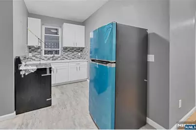 422 18th Avenue, Newark, NJ 07108 - Photo 2