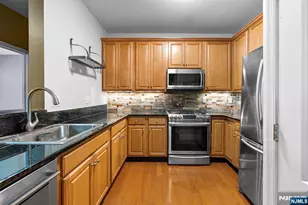 7110 Coventry Ct, Riverdale, NJ 07457 - Photo 10