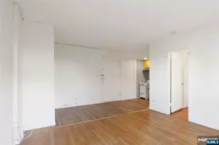 501 Linwood Dr 2H, Fort Lee, NJ 07024 - Photo 12