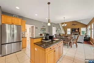 107 Hamilton Trail, Totowa, NJ 07512 - Photo 10