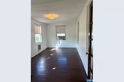 28 Arlington Avenue, Paterson, NJ 07502 - Photo 10