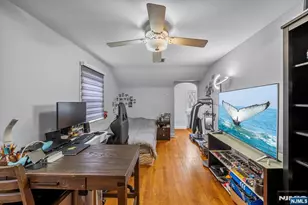 135 Hillcrest Ave, Leonia, NJ 07605 - Photo 44