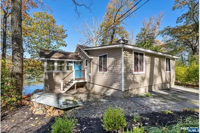 2014 W Lakeside Drive, Vernon, NJ 07422 - Photo 1