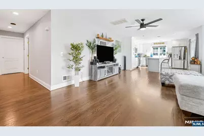 615 Prospect Avenue B #B, Fairview, NJ 07022 - Photo 2