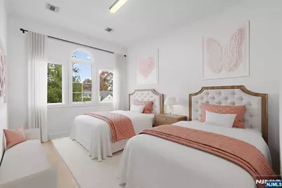 801 W End Avenue, Cliffside Park, NJ 07010 - Photo 36