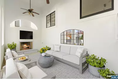 801 W End Avenue, Cliffside Park, NJ 07010 - Photo 26