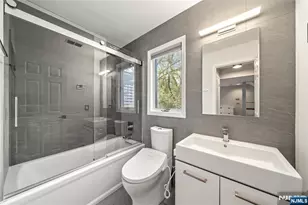 1333 15th St, Fort Lee, NJ 07024 - Photo 10