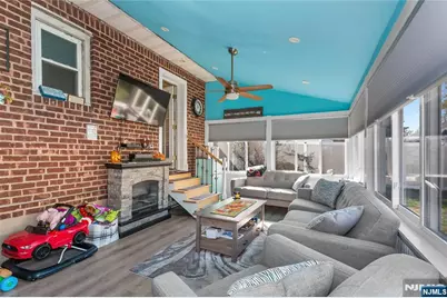 4 Crescent Road, Wallington, NJ 07057 - Photo 18